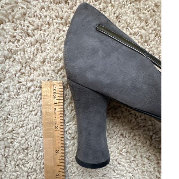 Stuart Weitzman Women's Gray Suede D'Orsay Bow Heels Pumps Shoes - Picture 7 of 7